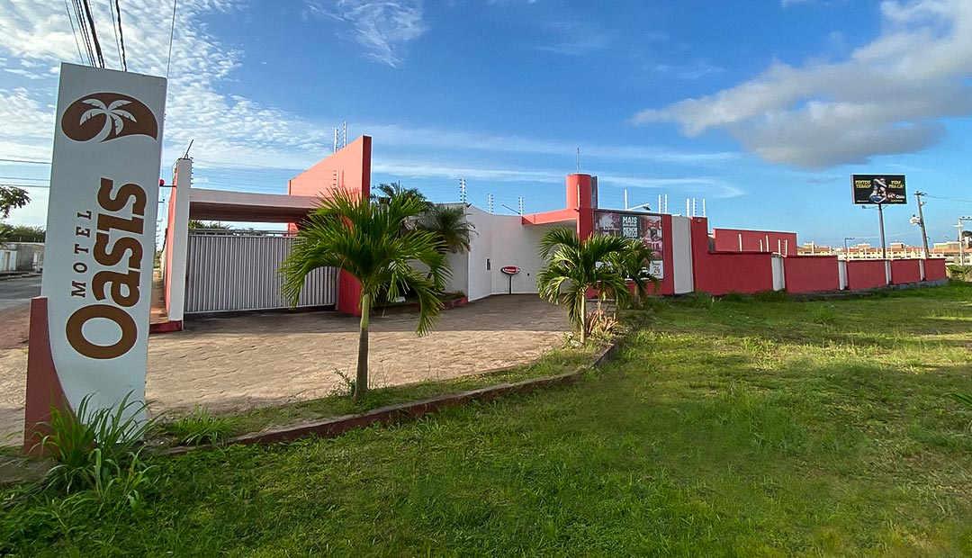 Fachada do Oásis Motel